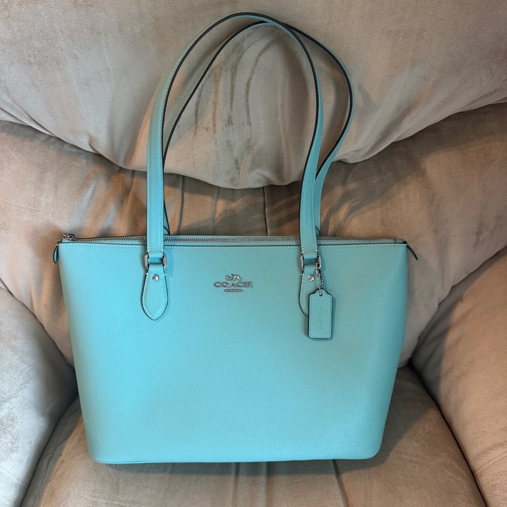 COACH Gallery Leather Tote